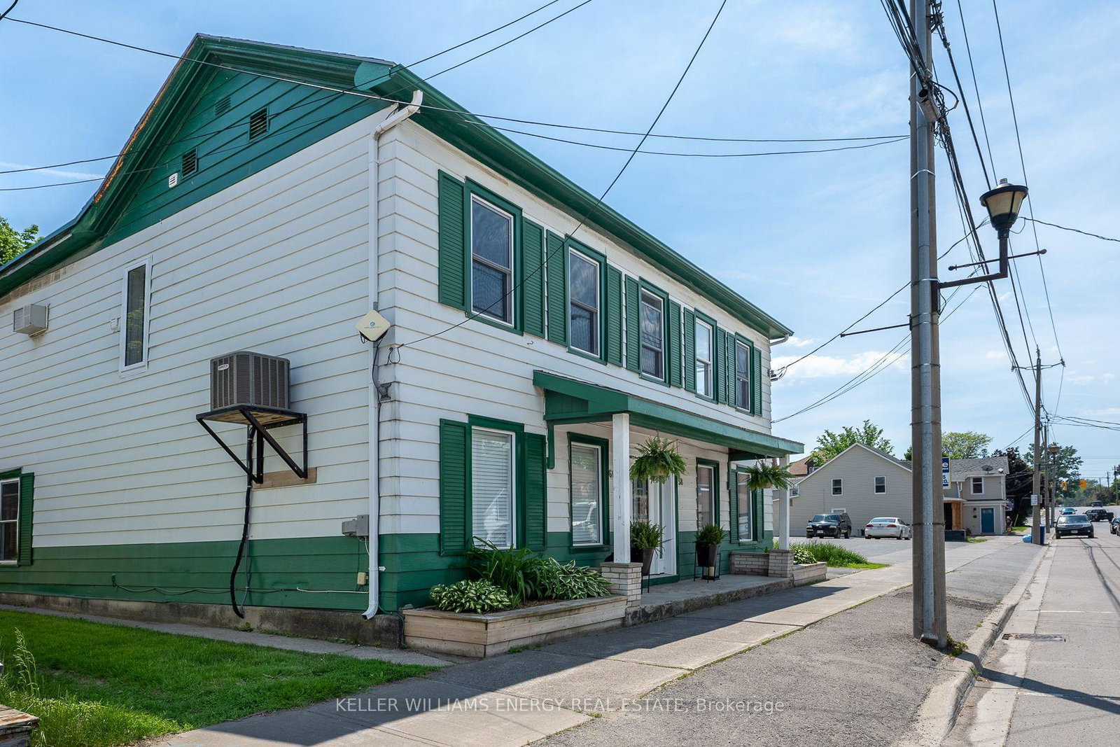 60-picton-main-street-prince-edward-county-ontario-x13087604