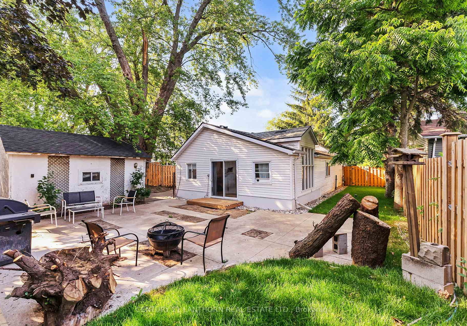 29-12-washburn-street-prince-edward-county-ontario-x13087710