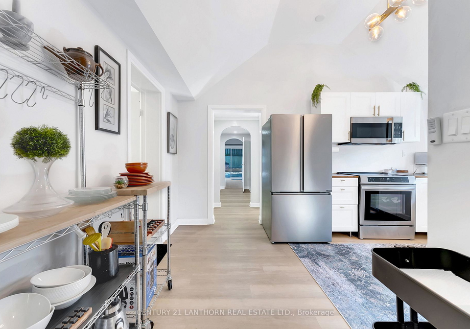 29-12-washburn-street-prince-edward-county-ontario-x13087710
