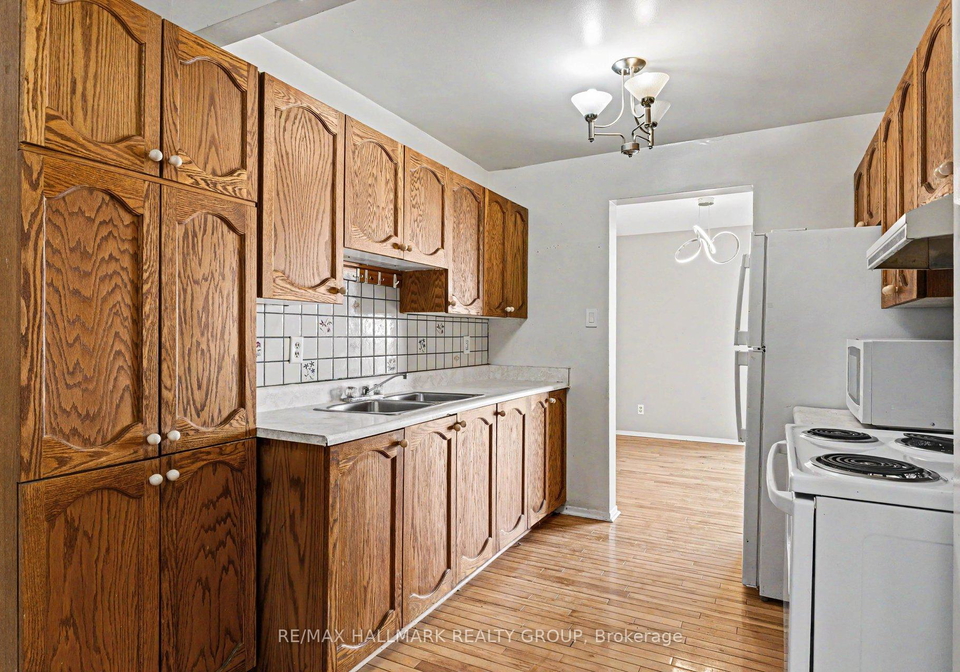 16-sunridge-lane-ottawa-ontario-x13087728