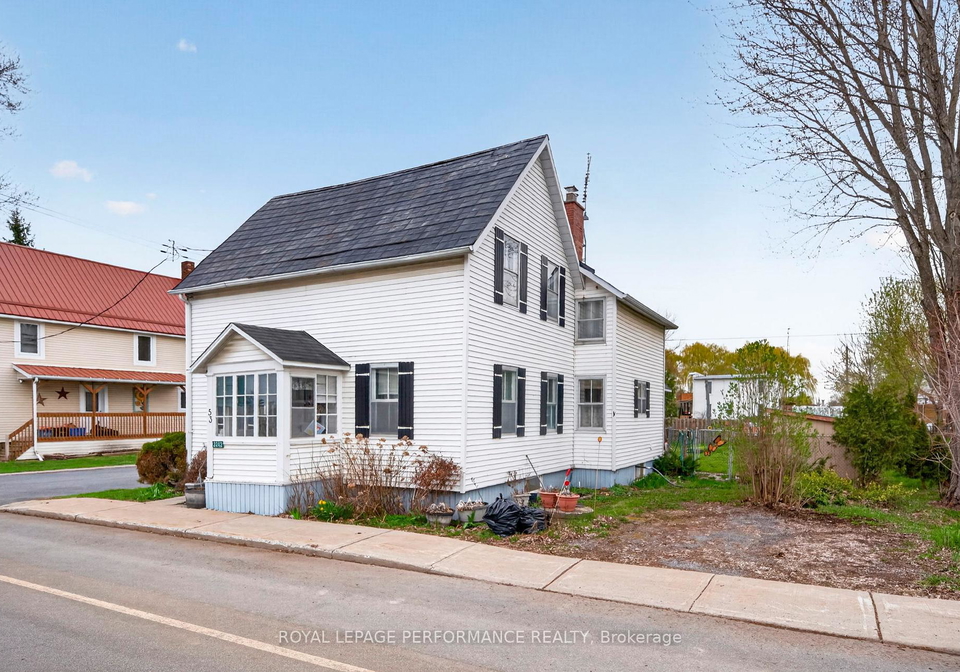 3242-avonmore-main-street-north-stormont-ontario-x13087786