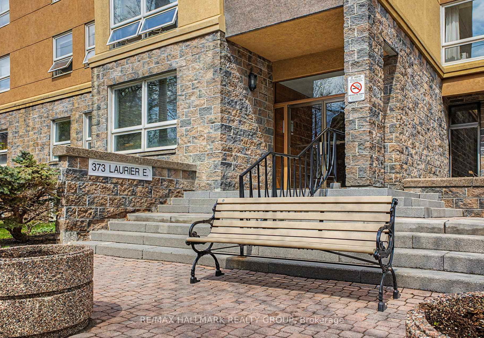 373-laurier-avenue-e-ottawa-ontario-x13087910