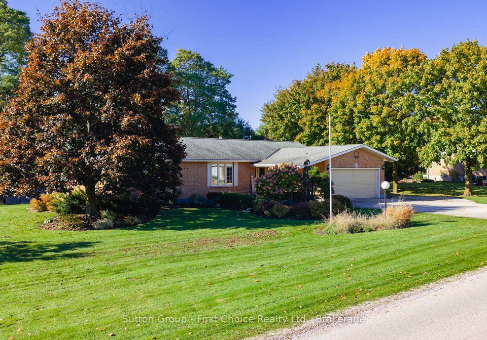 10-bayfield-street-e-huron-east-ontario-x13088184
