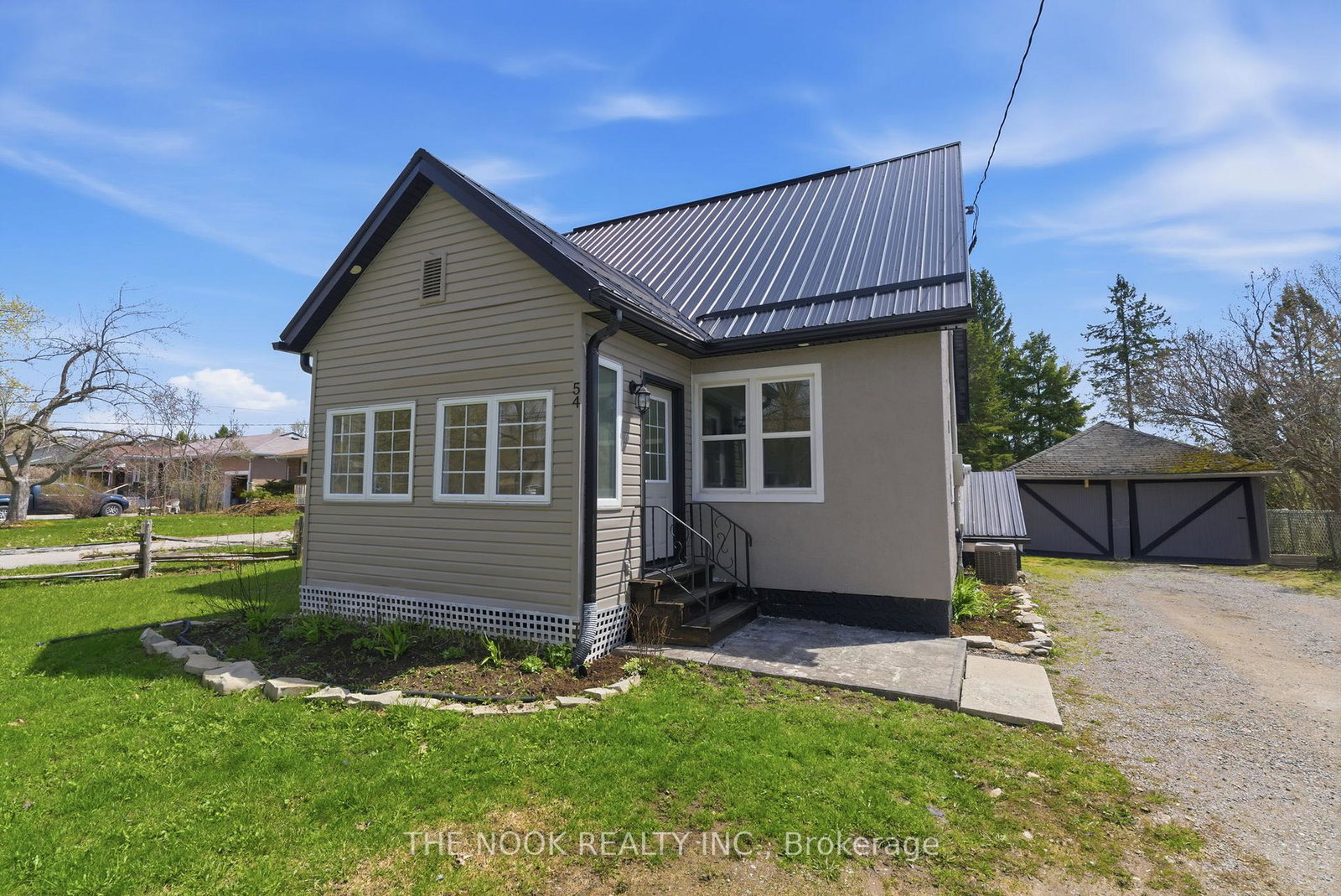 54-clifton-street-kawartha-lakes-ontario-x13088294
