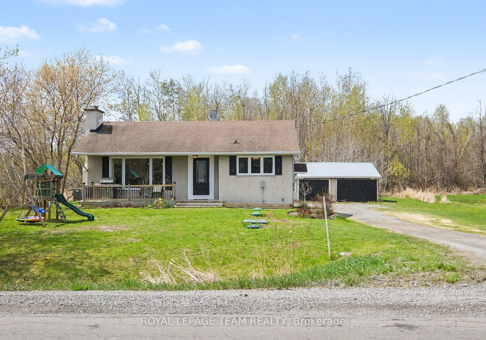 1246-south-gower-drive-north-grenville-ontario-x13088314