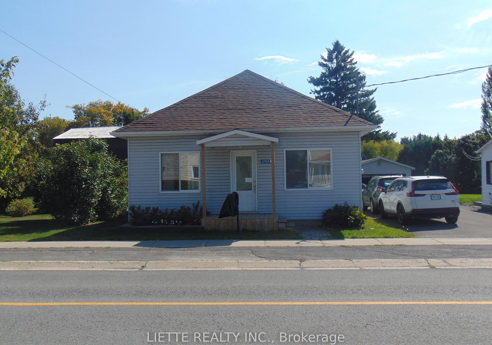 21968-main-street-north-glengarry-ontario-x13088518