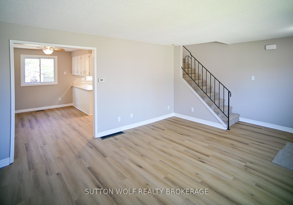 190-southfield-drive-strathroy-caradoc-ontario-x13088582