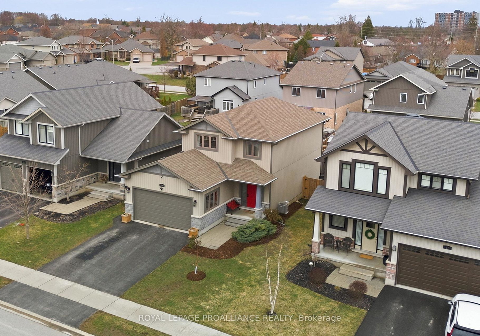 19-granite-drive-belleville-ontario-x13088672