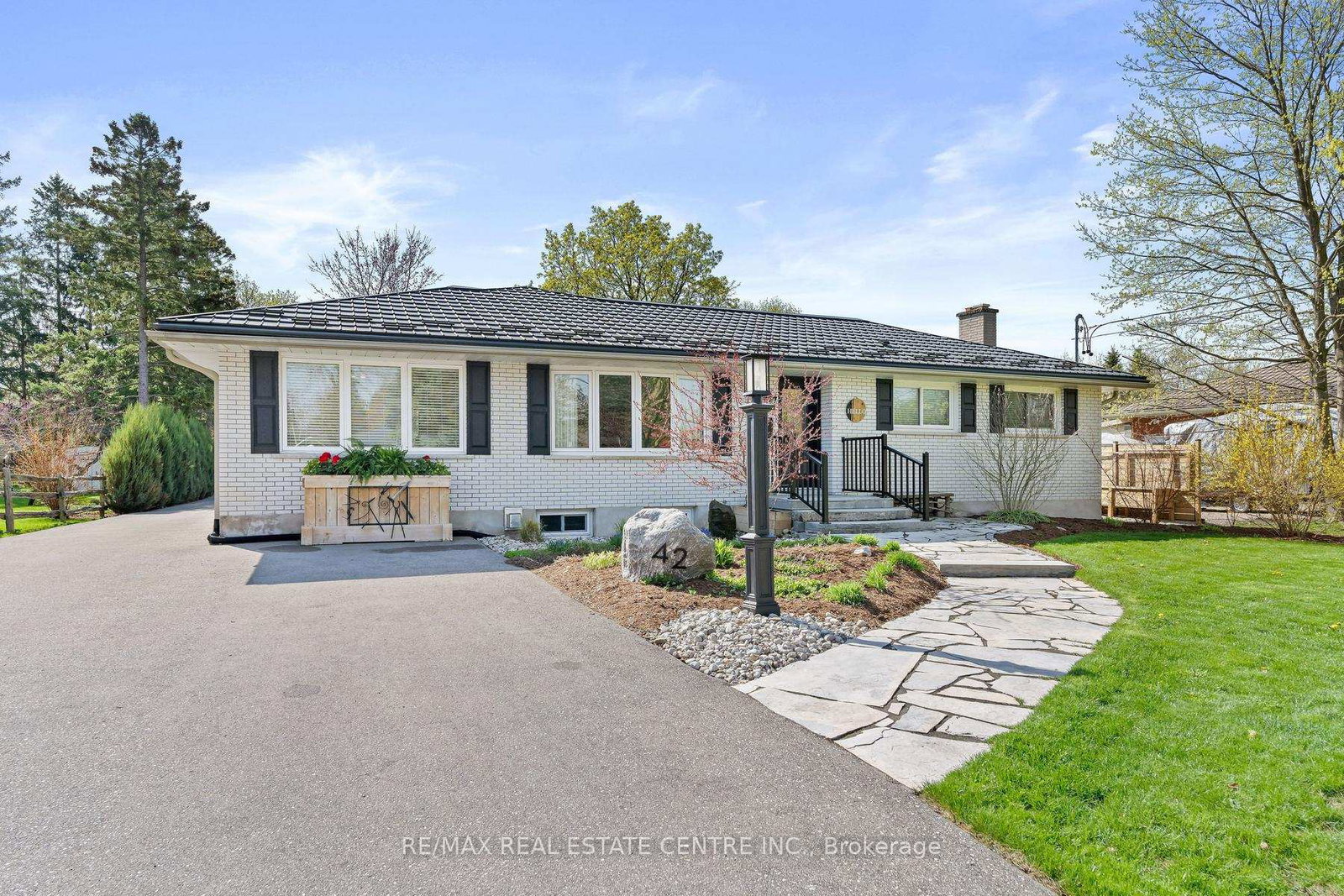 42-ridgeway-avenue-guelph-ontario-x13088682