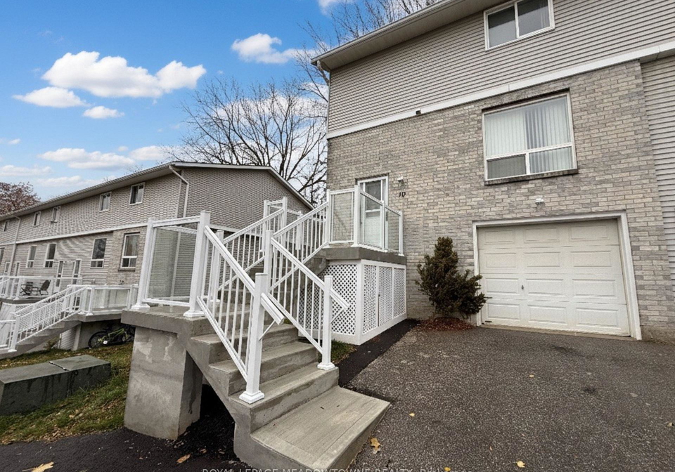 648-doon-village-road-kitchener-ontario-x13088972