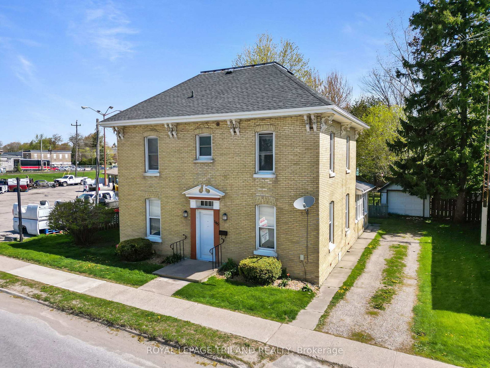 185-main-street-southwest-middlesex-ontario-x13089060