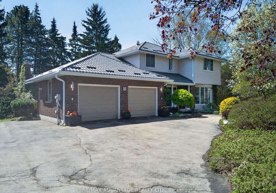 44-northcrest-drive-london-north-ontario-x13089100