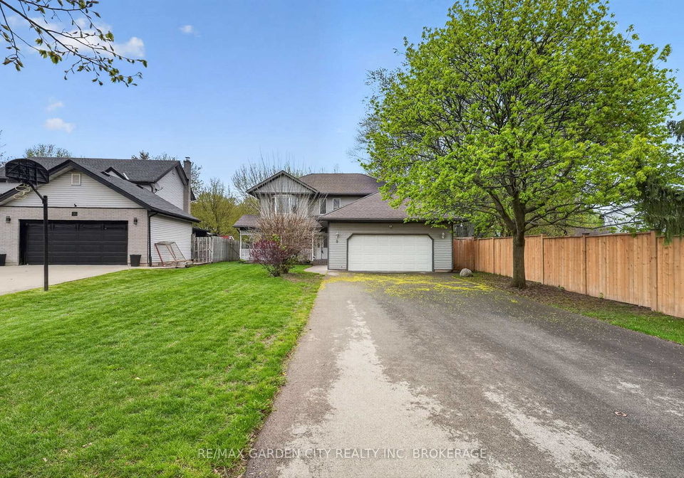 8-christina-court-welland-ontario-x13089108