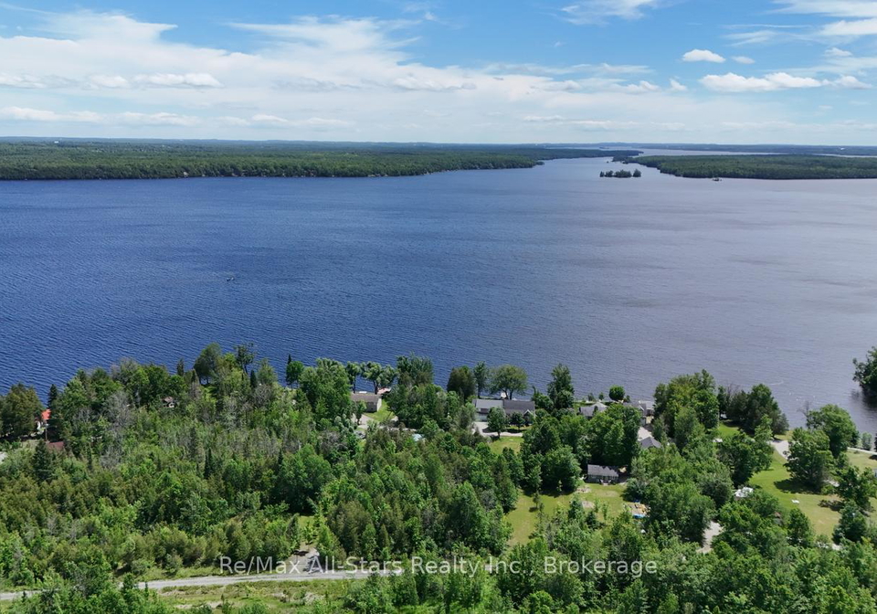 58-fire-route-98-trent-lakes-ontario-x13089120