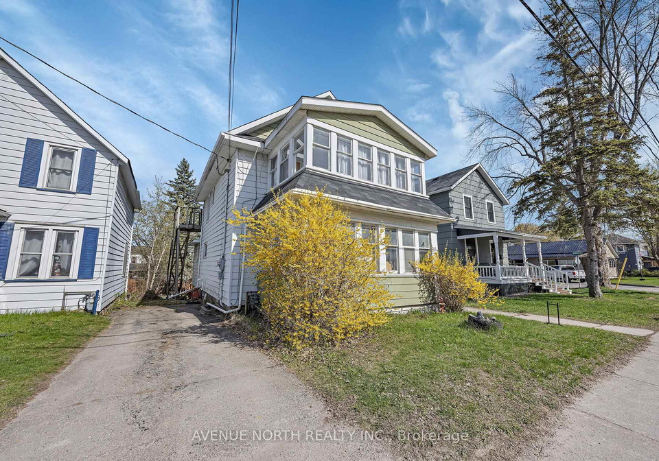 143-brockville-street-smiths-falls-ontario-x13089290