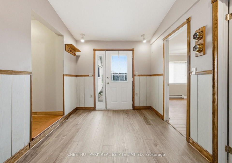 34-royal-road-prince-edward-county-ontario-x13089482