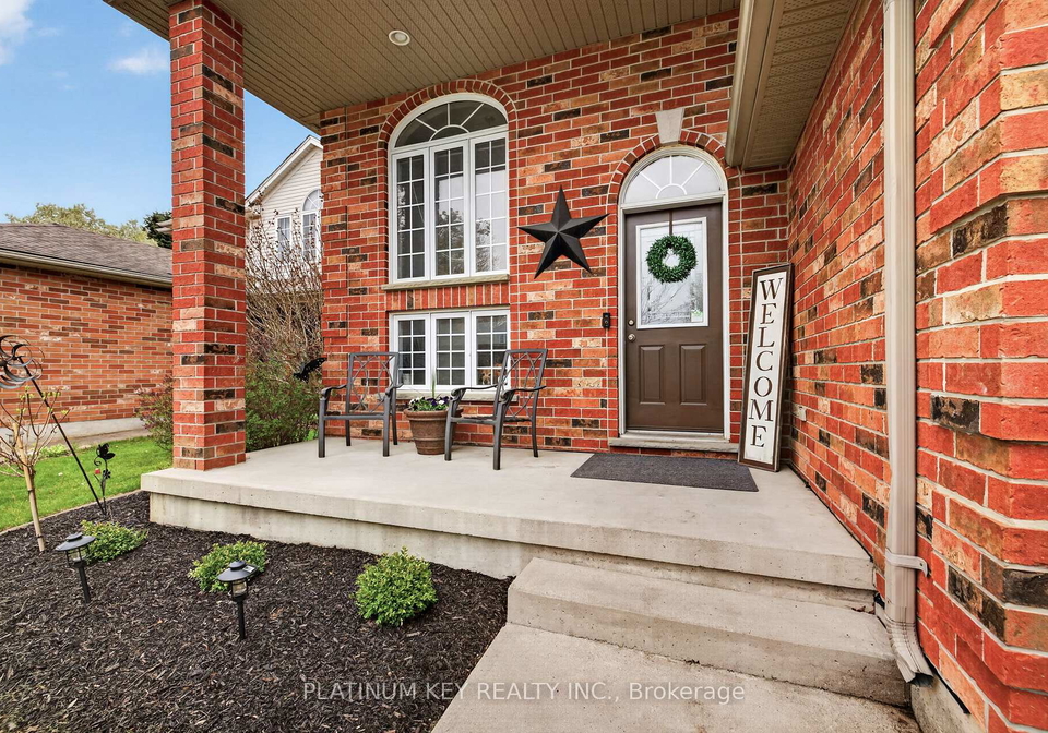 6-juniper-crescent-strathroy-caradoc-ontario-x13089880