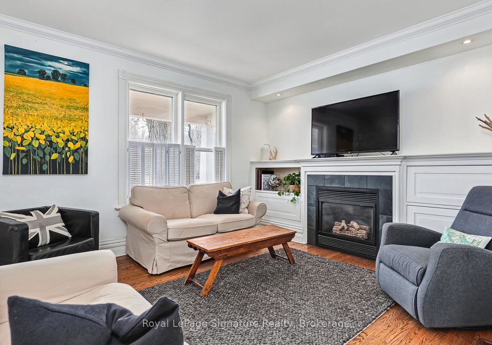 155-clark-street-blue-mountains-ontario-x13089898
