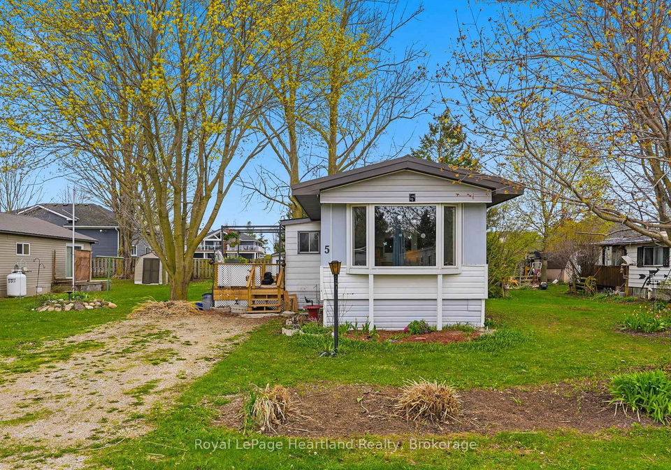 5-trailer-park-road-howick-ontario-x13089960