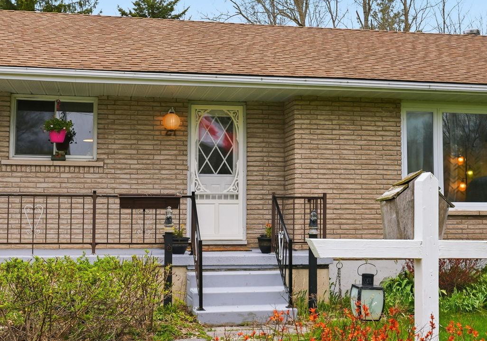 21-brown-street-s-minto-ontario-x13090210