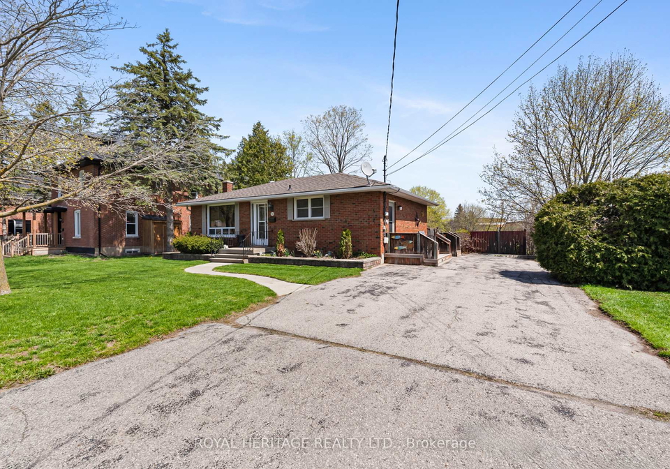 60-st-patrick-street-kawartha-lakes-ontario-x13090324