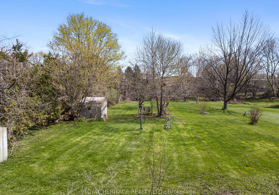 60-st-patrick-street-kawartha-lakes-ontario-x13090324