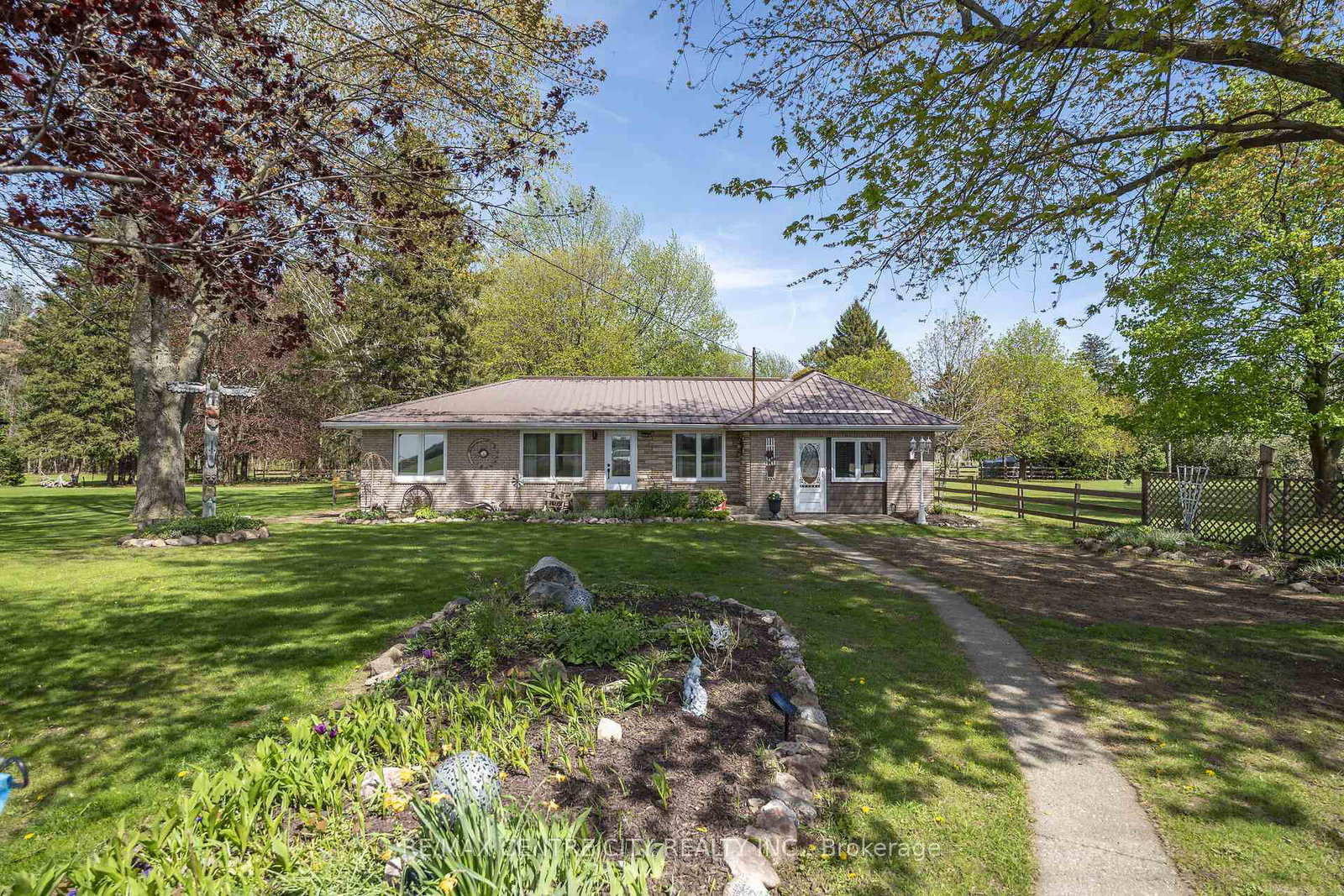29883-west-bothwell-road-chatham-kent-ontario-x13090452