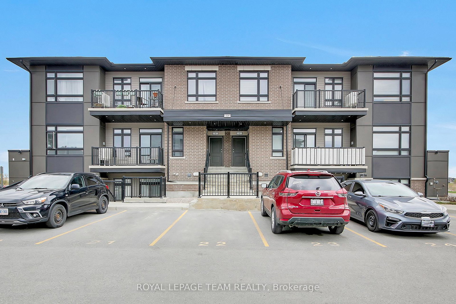 320-tulum-crescent-kanata-ontario-x13091192