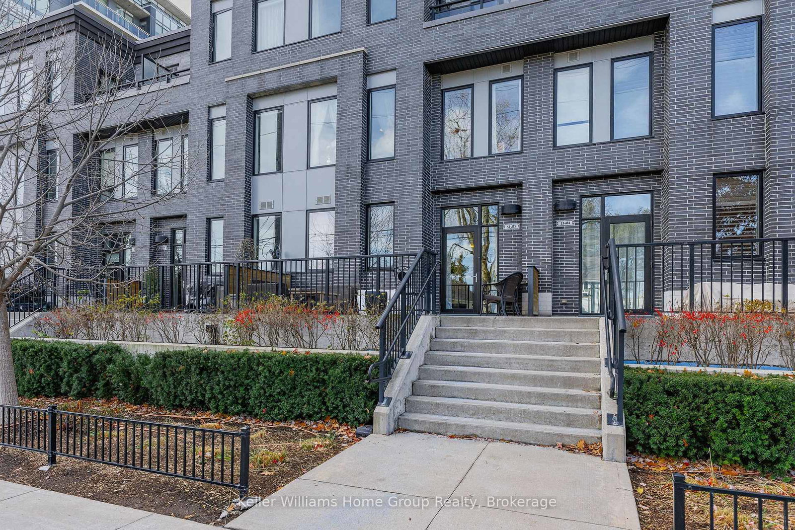 53-arthur-street-s-guelph-ontario-x13091210