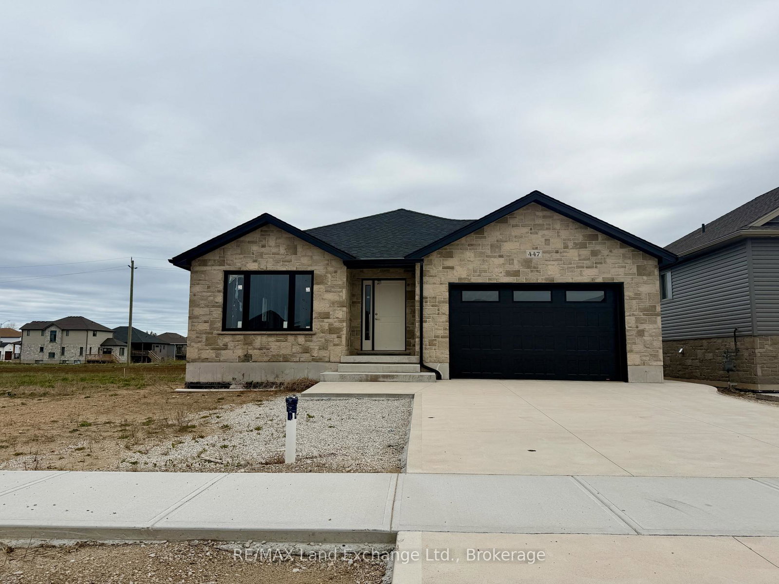 447-burnside-street-saugeen-shores-ontario-x13091230