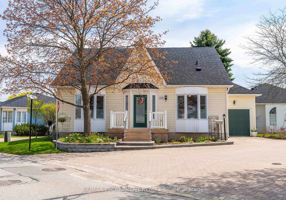 195-silverbirch-boulevard-hamilton-ontario-x13091384