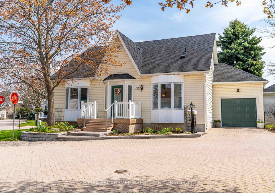 195-silverbirch-boulevard-hamilton-ontario-x13091384