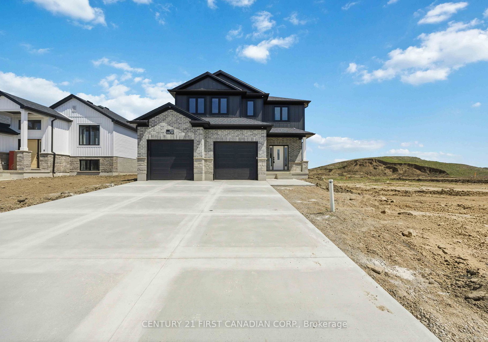 644-ketter-way-plympton-wyoming-ontario-x13091530