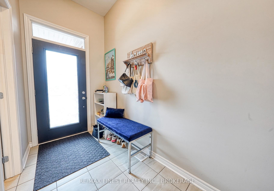 1123-barrow-avenue-kingston-ontario-x13091538