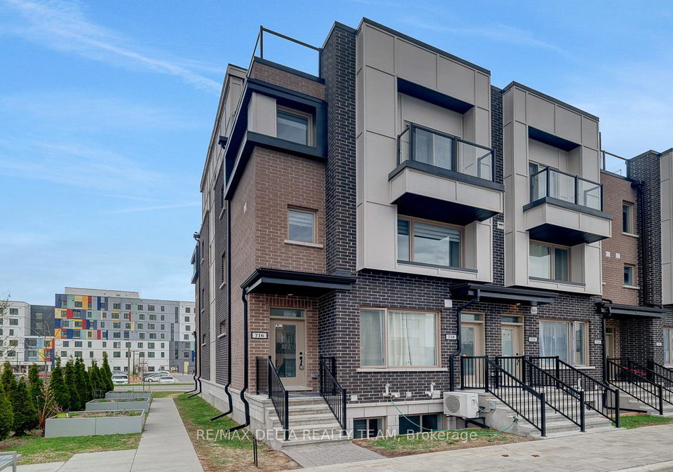716-kizis-private-ottawa-ontario-x13091566