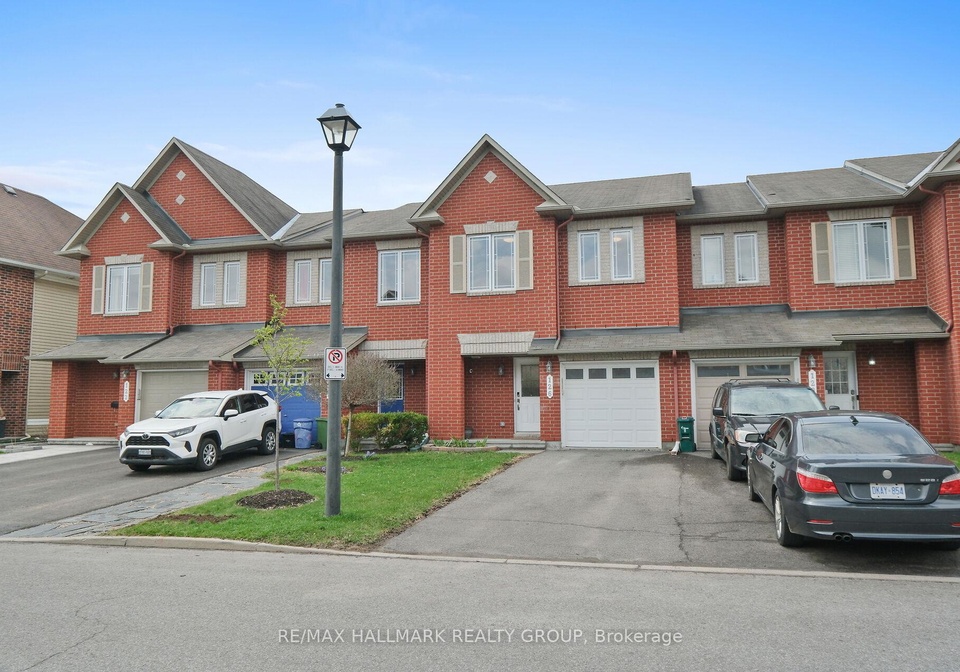 126-silvermoon-crescent-ottawa-ontario-x13091680