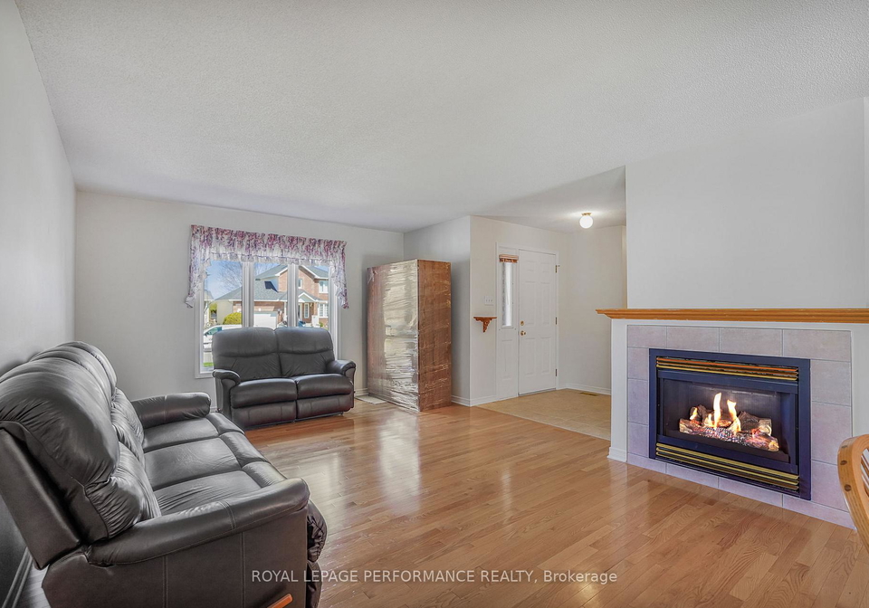 28-campbell-court-russell-ontario-x13091690
