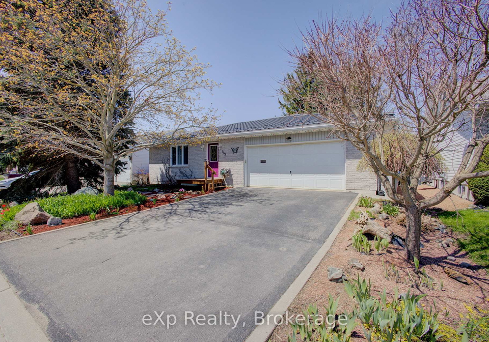 685-reserve-avenue-s-north-perth-ontario-x13091708