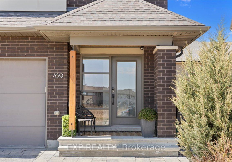 769-brian-good-avenue-ottawa-ontario-x13091714