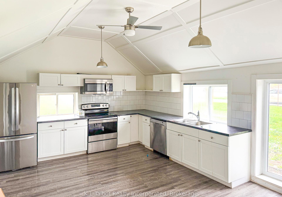 34002-saltford-road-goderich-ontario-x13091718