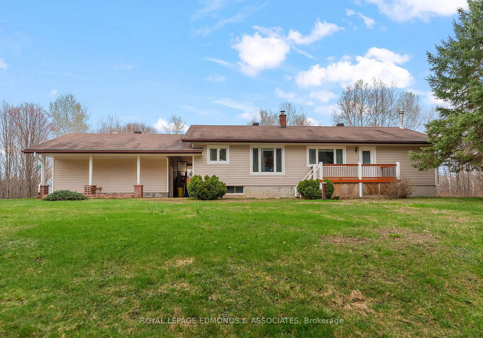 1523-barron-canyon-road-petawawa-ontario-x13092092