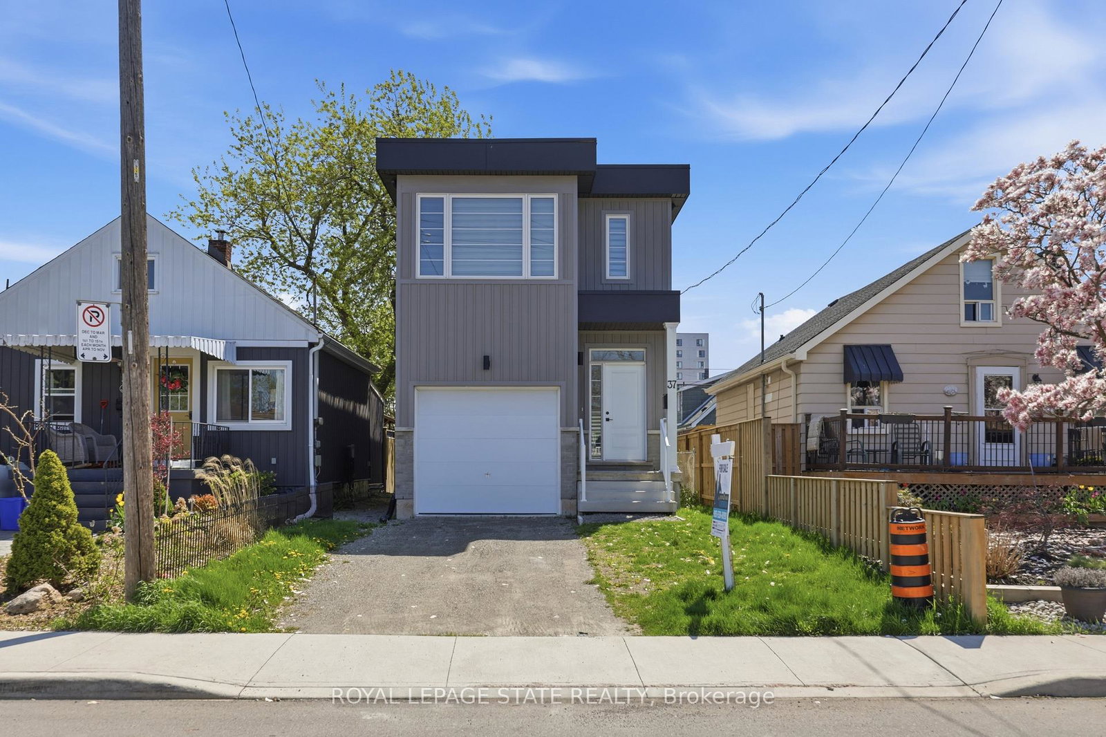 37-delena-avenue-s-hamilton-ontario-x13092142