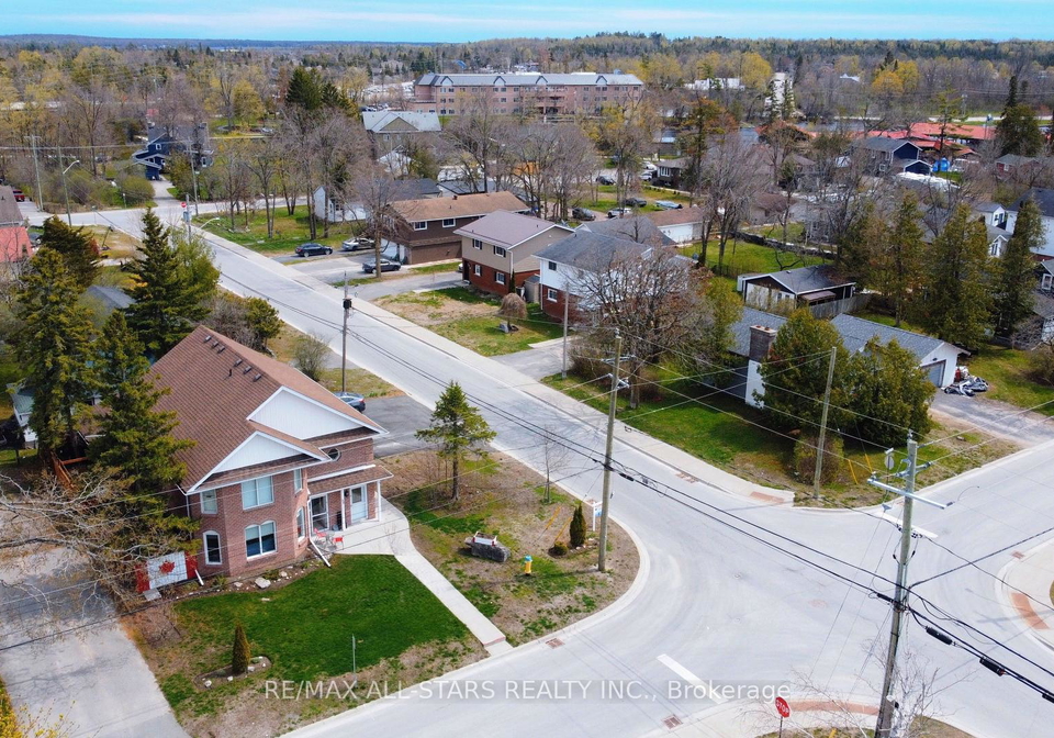 53-helen-street-kawartha-lakes-ontario-x13092216