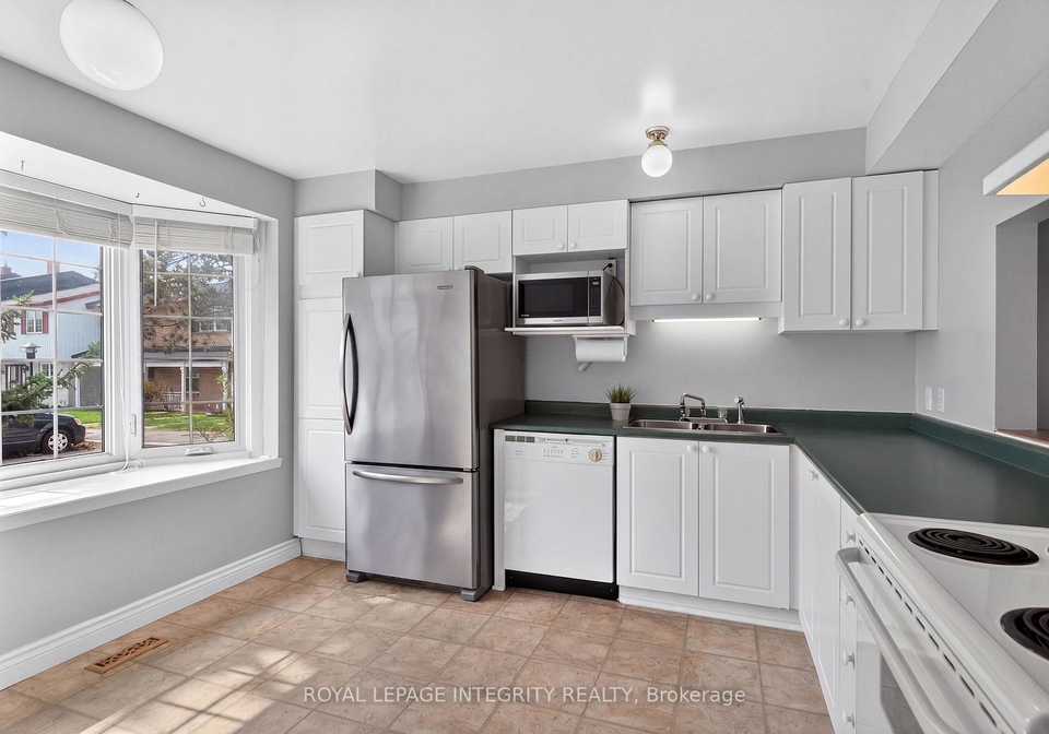 183-monterey-drive-ottawa-ontario-x13092354