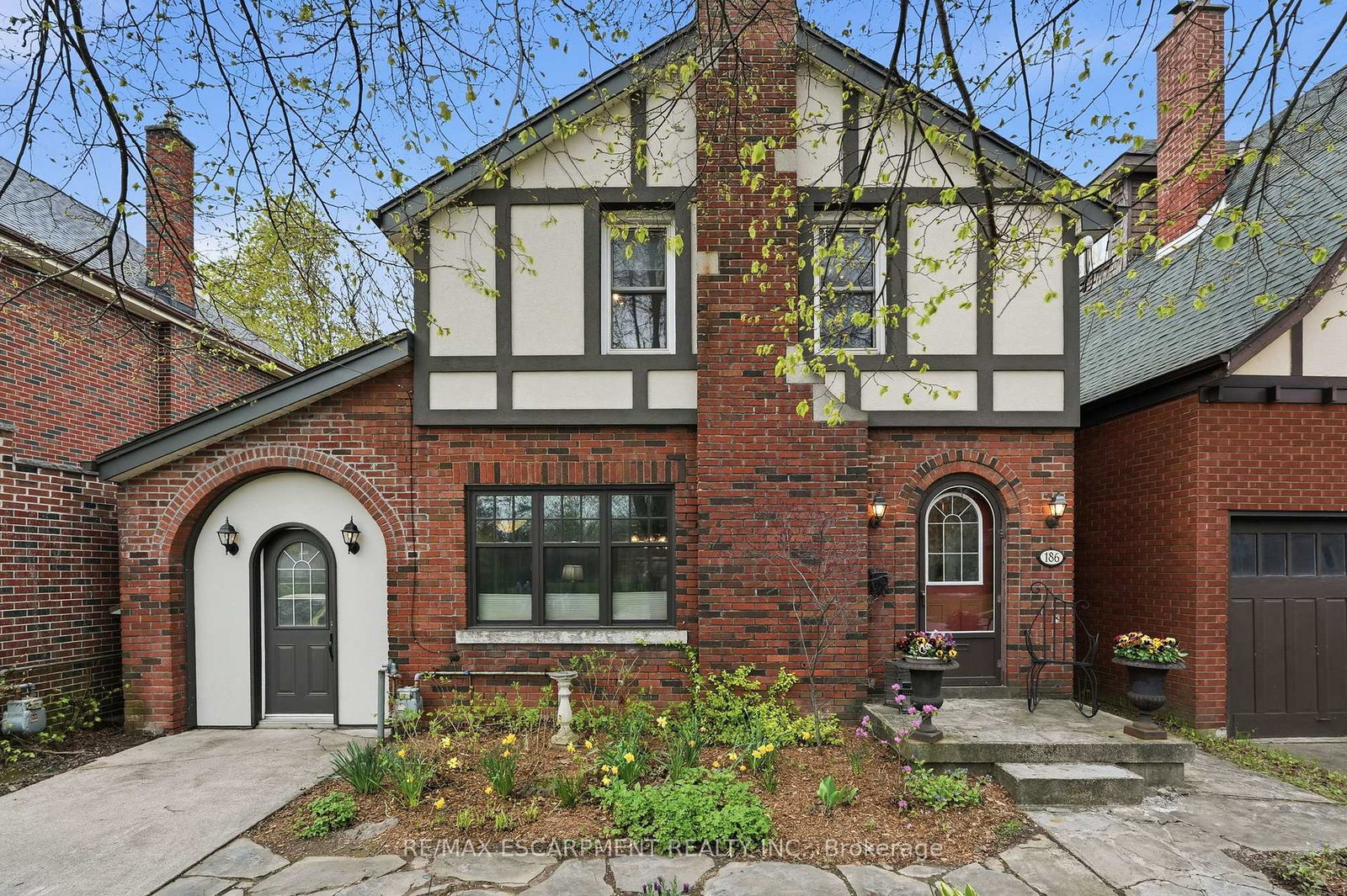 186-dromore-crescent-hamilton-ontario-x13092378