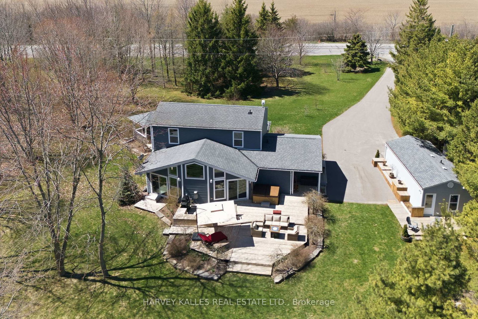 17682-loyalist-parkway-prince-edward-county-ontario-x13092588