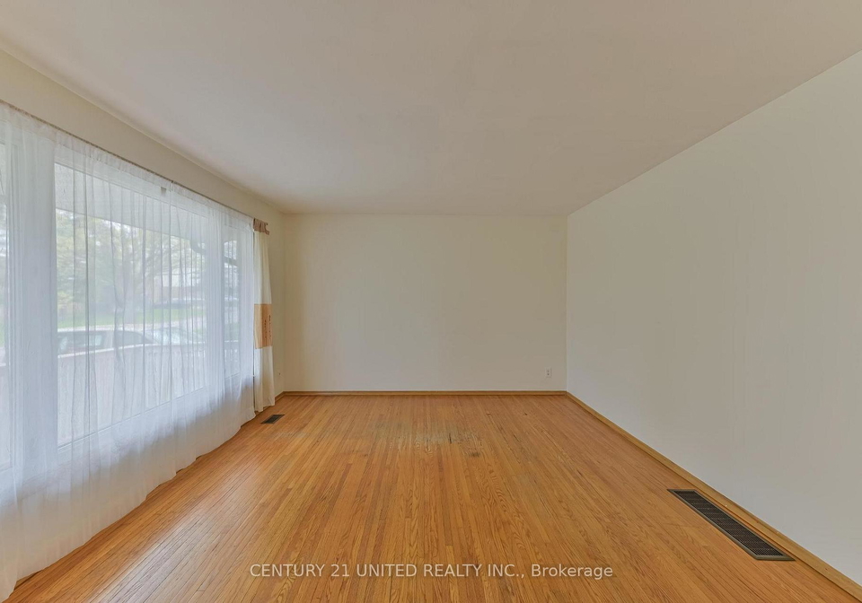 261-maxwell-avenue-peterborough-ontario-x13092656