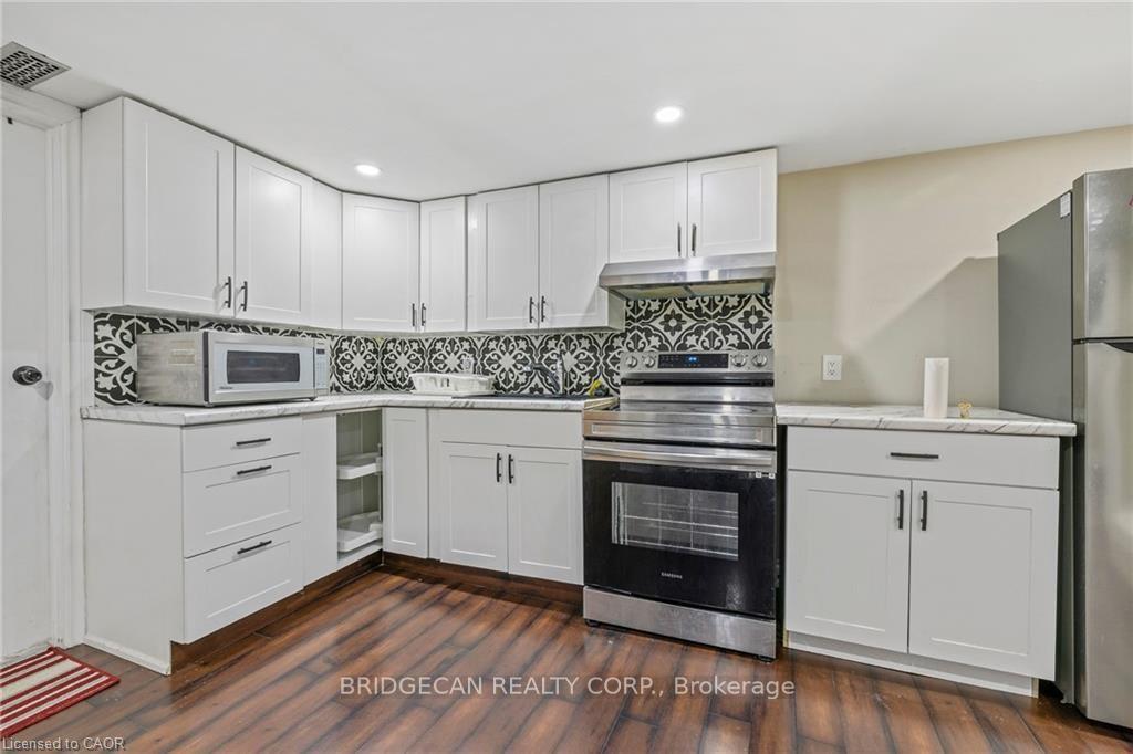 38-lake-avenue-n-hamilton-ontario-x13092756