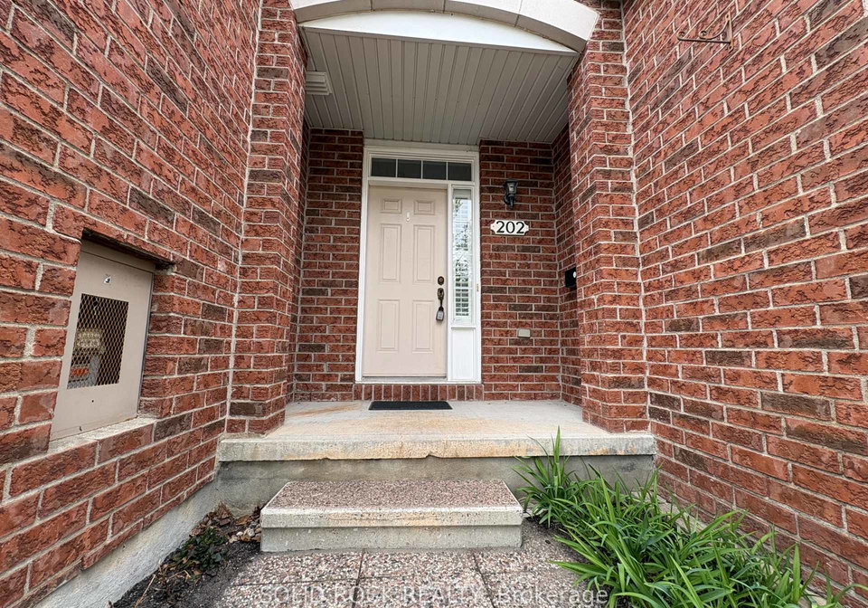 202-portrush-avenue-ottawa-ontario-x13092876
