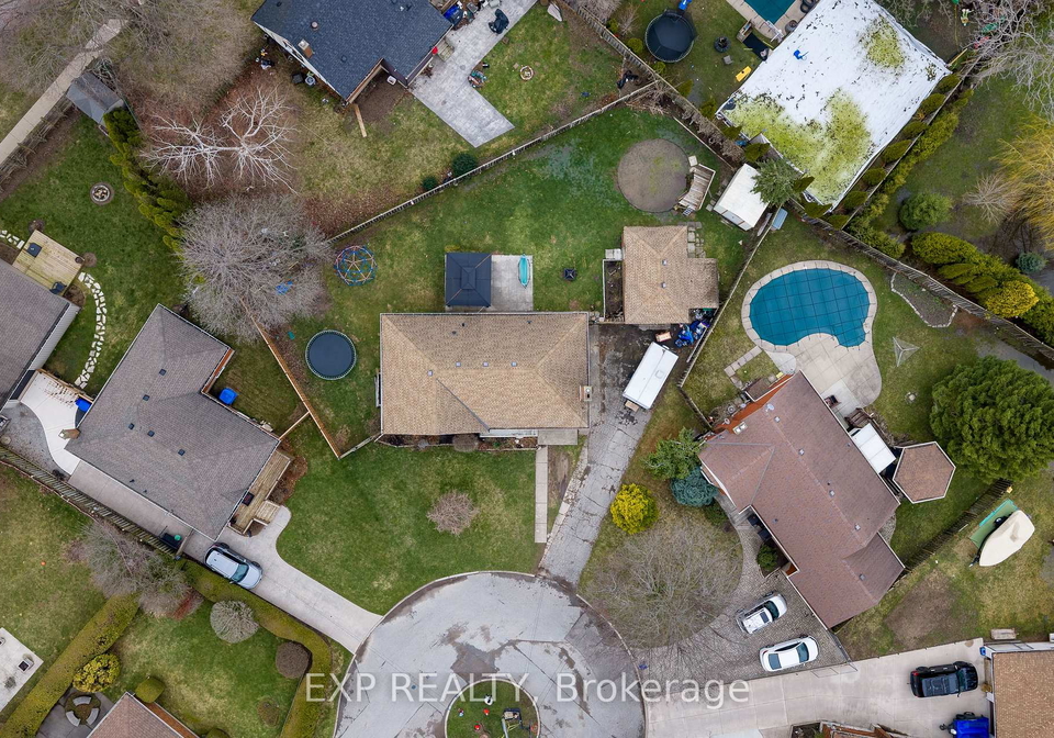 6396-laura-crescent-niagara-falls-ontario-x13093144